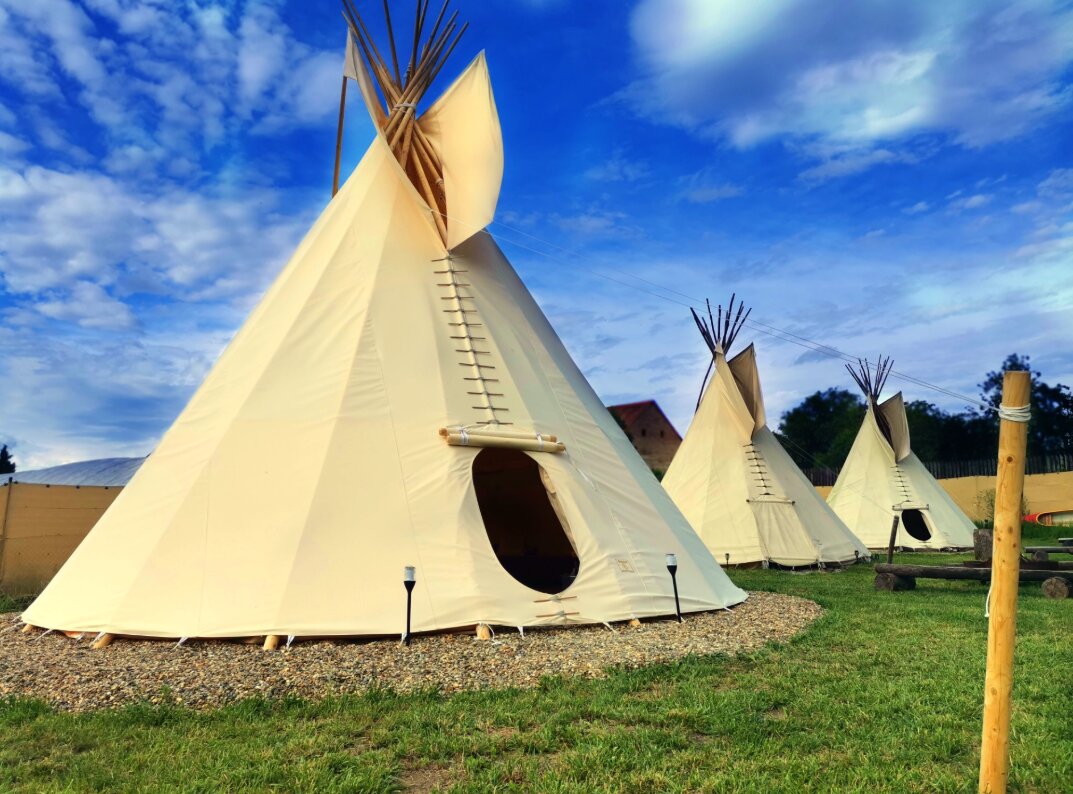 Teepee Camp Lounky