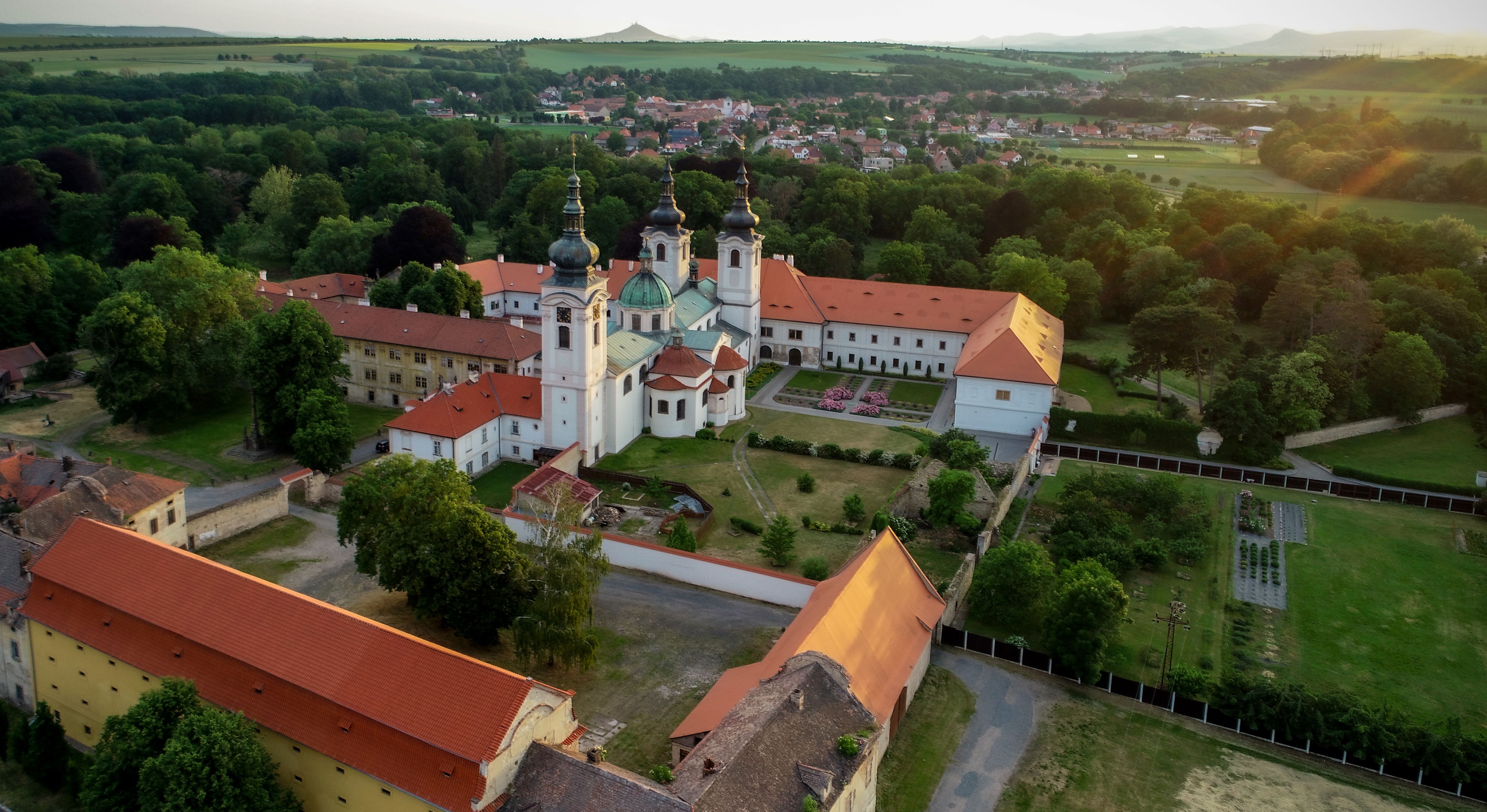 Výlety za památkami na Podřipsku