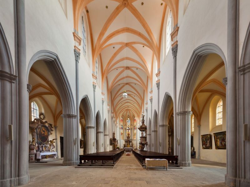 Bývalý klášter augustiniánů kanovníků s kostelem Narození Panny Marie